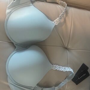 Natori Women's Soft Blue Lace Bra